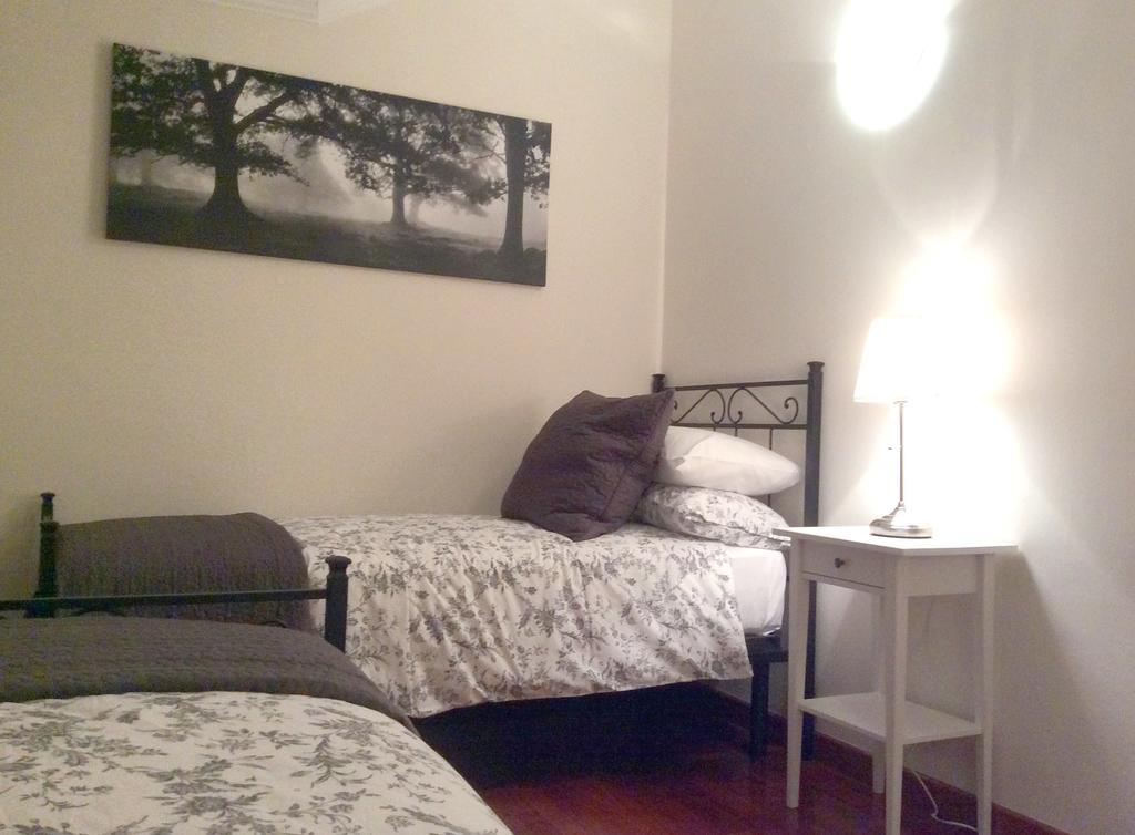 Apartment La Mansarda Алба Стая снимка